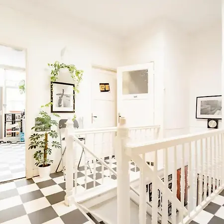 Cozy Private In Shared Apartment, Close To And Center * Den Haag