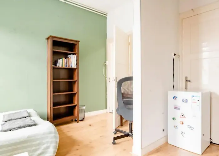 Cozy Private In Shared Apartment, Close To And Center Appartement